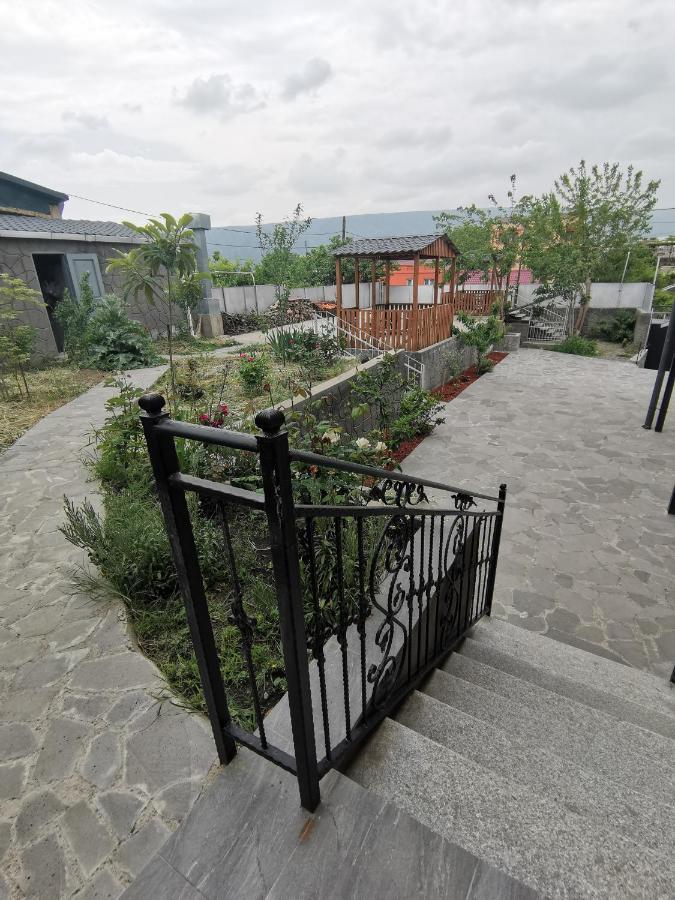 Guest House Eden Tiflis Exterior foto