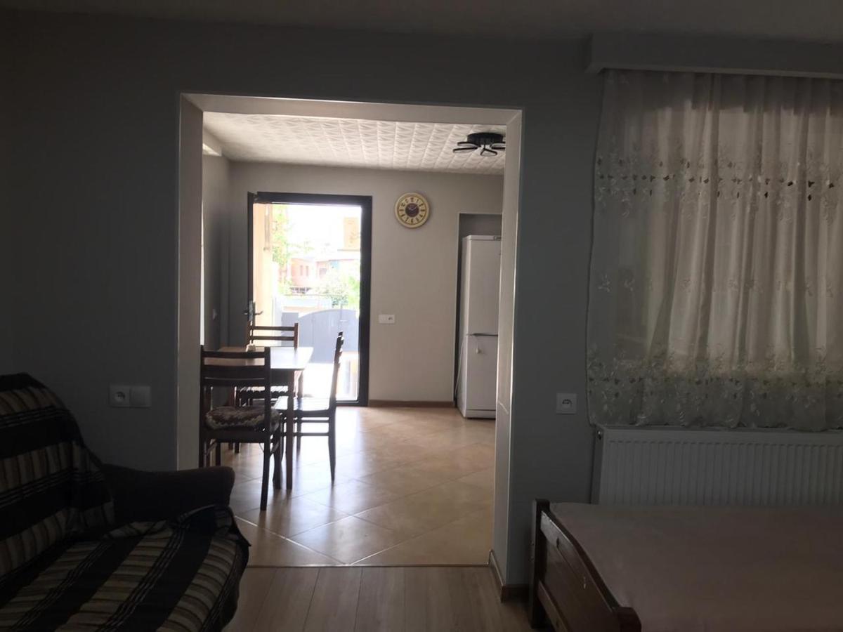 Guest House Eden Tiflis Exterior foto
